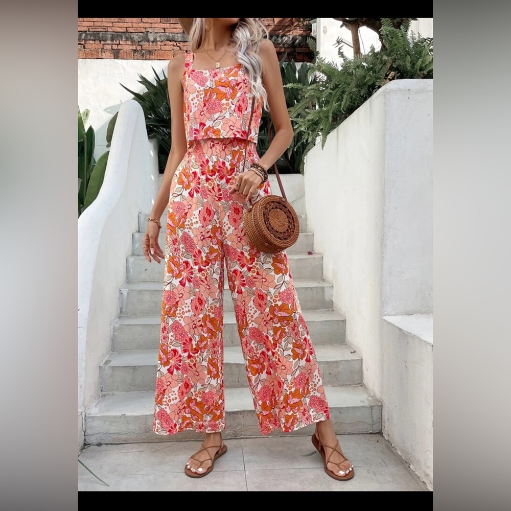 NWOT Size L Floral Print Zip Back Wide Leg Cami Jumpsuit